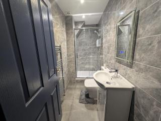 3Bed 2Bath house - Free Parking - Close to Everton & Liverpool FC- Managed by Chique Properties Ltd - Liverpool - 1