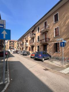 Venezia, 100 mt to Station, Free parking, Shuttle Airport, Train Station, Wi fi, Via Pasubio 1 - Mestre - 3