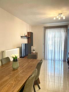 Emily's Apartment - Sparta - 1