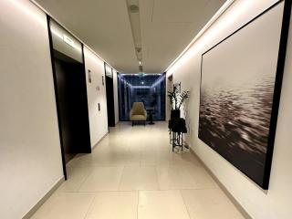 Mall Access One Bedroom High Floor - - 1