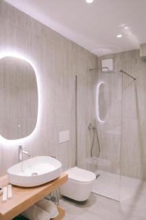 Eli Luxury Apartment - - 9
