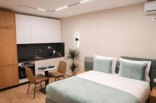 Eli Luxury Apartment - - 2