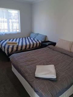 5 Beds including 3 Double Beds plus 1 Double or 2 Single Sofa Beds House at 22B Pererika St - 2