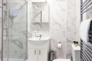 Nile - Cosy Studio Apartment by Traboule Properties Ltd - Warrington - 5