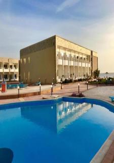 Steps from Beach & Near Airport Furnteched, Kitchenette, full APT Free WIFI - Hurghada - 4