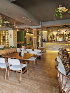 LaCasa Apartments & Restaurant - Ulcinj - 4