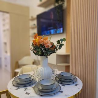 Jazz Residences Deluxe suite by Lynz Staycation - Manila - 3
