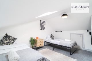 Spacious 3 Bedroom Home near Tilbury - Fast Wi-Fi by Rockman Residences - 1