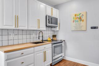Fairmount Art Museum Center City Suites - 8