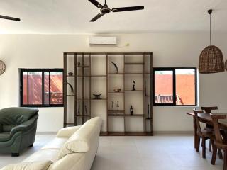 Quiet Villa Near Sea, Cotonou - - 1