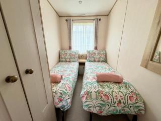 Hummingbird Lodge, Dog Friendly, Free Hoburne Passes - 6