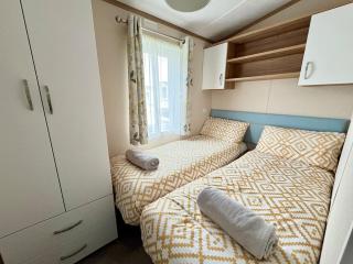 Lake Retreat, Dog Friendly, Free Hoburne Passes - 7