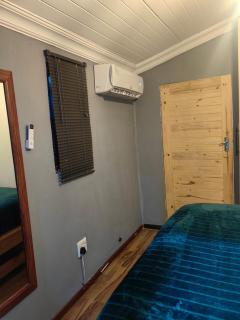 The Cozy Cabin - 8