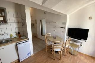 Apartment 6 - 8