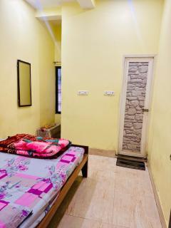 KK paying guest house - Varanasi - 7