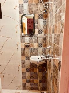 KK paying guest house - Varanasi - 4
