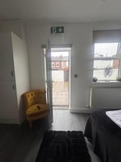 Liverpool RD Warrington - Great Sankey - 8