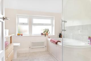 Open & Social Home from Home - Bickley - 6