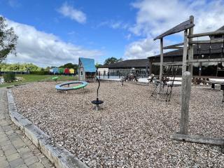 Sunflower Lodge, Pet Friendly, Free Hoburne Passes - 9