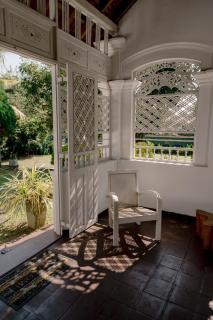 Colonial Bungalow - 4