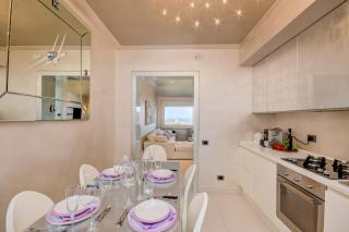MGH Luxury - Lake View Penthouse Desenzano - Desenzano del Garda - 5