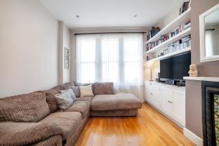 New Listing! Calming 2BR near park, Herne Hill - 2