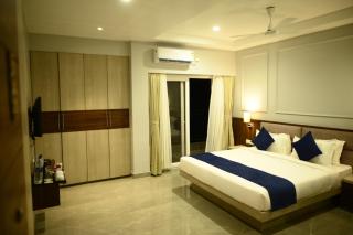 Purple Orchid Hotel - Sāmāguri - 8