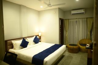 Purple Orchid Hotel - Sāmāguri - 3