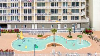 Penthouse at Laketown Wharf in PCB! 2132 - 5