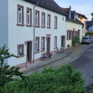 Gudd Stuvv in Annis Haus - 3