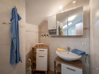 Chiemgau Comfort B7 Ferienwohnanlage Oberaudorf mit Indoor Pool und Sauna - Oberaudorf - 5