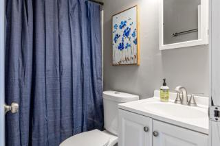 604 1 Two Bedroom One Bath with King near Main Street - 6