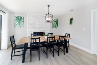 New 6min to 3 Sister Springs, Spacious, Fun with Game Room - 7