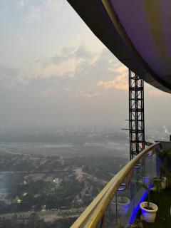 The Luxe Loft 39th floor city or lake view - Noida - 1