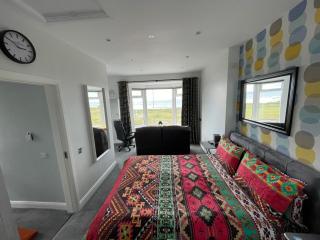 NUMBER 5 Portrush Road, Portstewart - Portstewart - 6