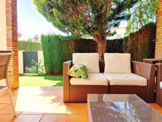 Coqueto adosado planta baja con pequeño jardín privado y salida a piscina - 9