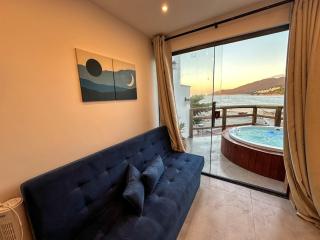 Cobertura com jacuzzi vista mar - 0
