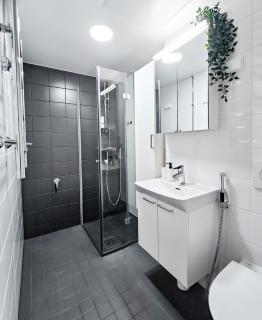 Cozy & Comfy Studio, 14 Mins from Airport, 18 Mins to City Center - 5