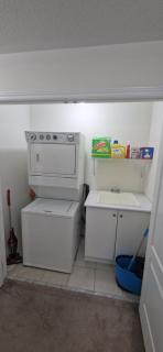 Nice Cozy Room in Thorold, close to Niagara Falls - 1