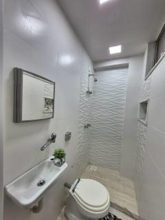 2 min Leme copacabana beach Private bathroom - 2