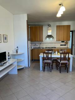Appartamento nella casa delle due torri - San Bartolomeo al Mare - 4