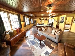 The Game Cabin at Rustic River - 6