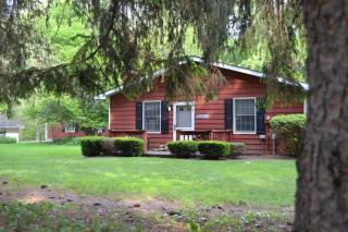 The Game Cabin at Rustic River - 3