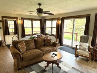 The Pond Cottage at Rustic River - Austinburg - 2