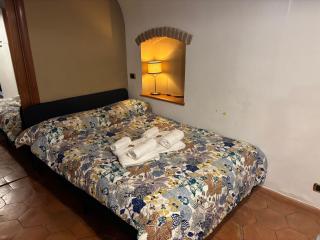 Boutique home Tarsia- A 2 minuti da piazza Dante e metro montesanto - Napels - 6