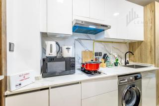 Chic Studio Living JVC - 9