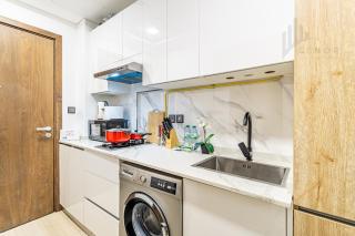 Chic Studio Living JVC - 4