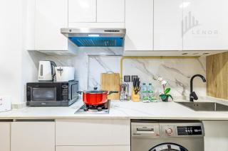 Chic Studio Living JVC - 3