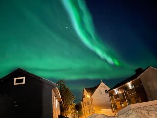 Cozy Apartment in the Heart of Tromsø "North" unit - Tromsø - 9
