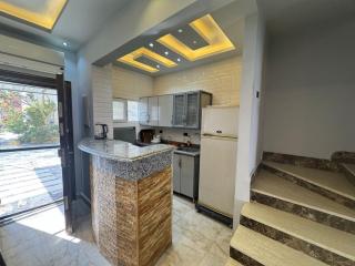 129 · 2BR Townhouse 2 Bath TV Backyard - 4